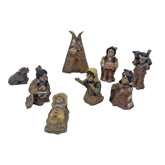 8 Pc Native American Christmas Nativity Southwestern Resin FYM Holiday - Picture 1 of 16